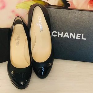 ✨CHANEL✨ Black Leather “ESCARPINS”